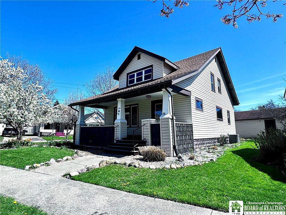 1st image of 309 Lake Shore Dr E
