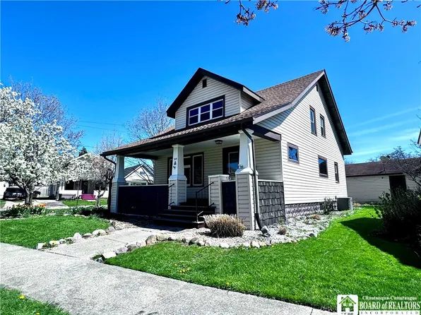 309 Lake Shore Dr E, Dunkirk, NY 14048