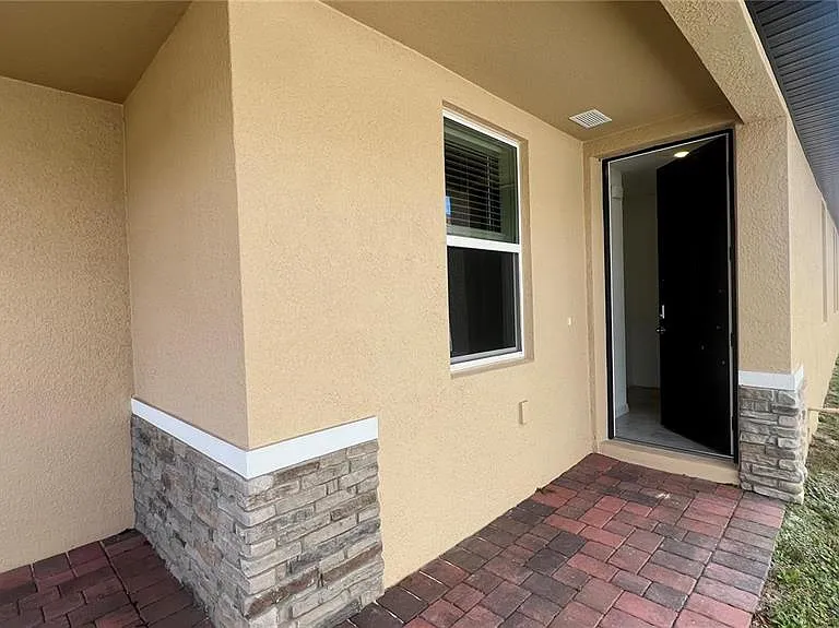 3185 Viceroy Ct — Photo 3