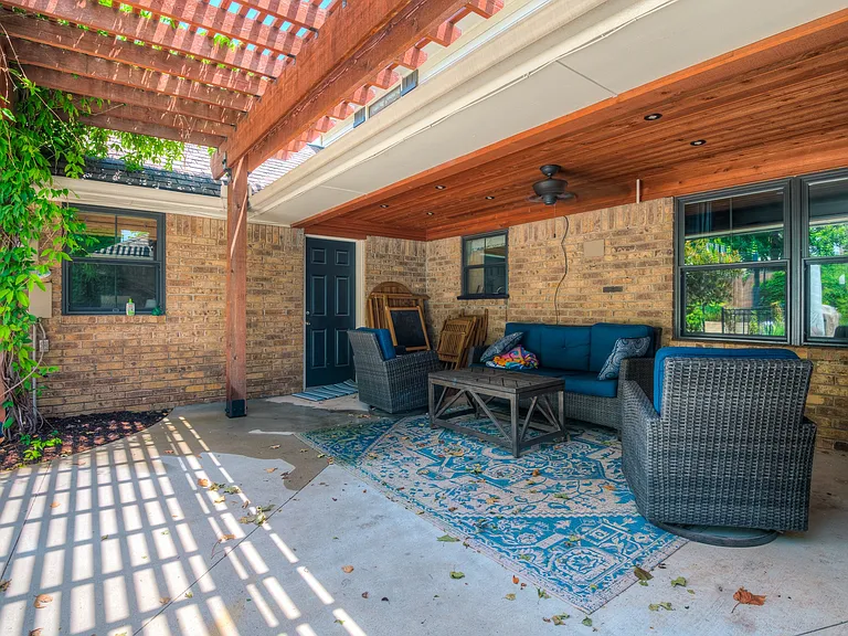 11105 Leaning Elm Rd — Photo 50