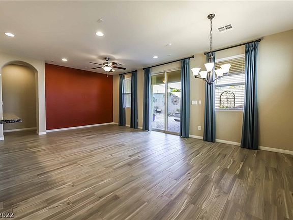3rd image of 6175 Hays Cove Ct