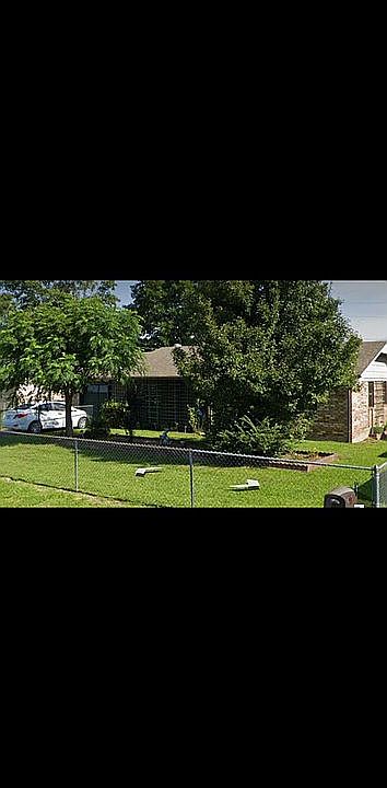 Very nice 3 bed 1 bath brick