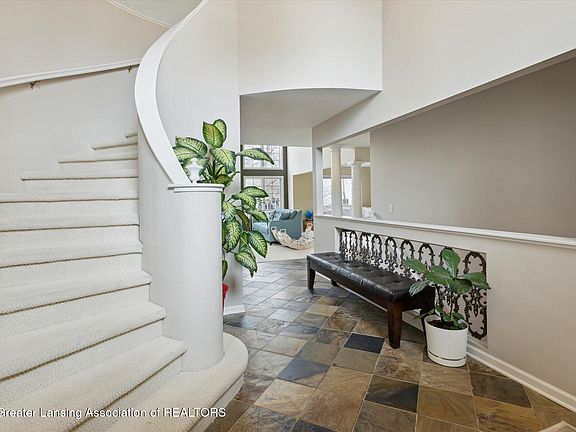 5th image of 3562 Breezy Point Dr