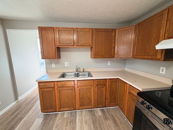 5th image of 1307 E Market St #1