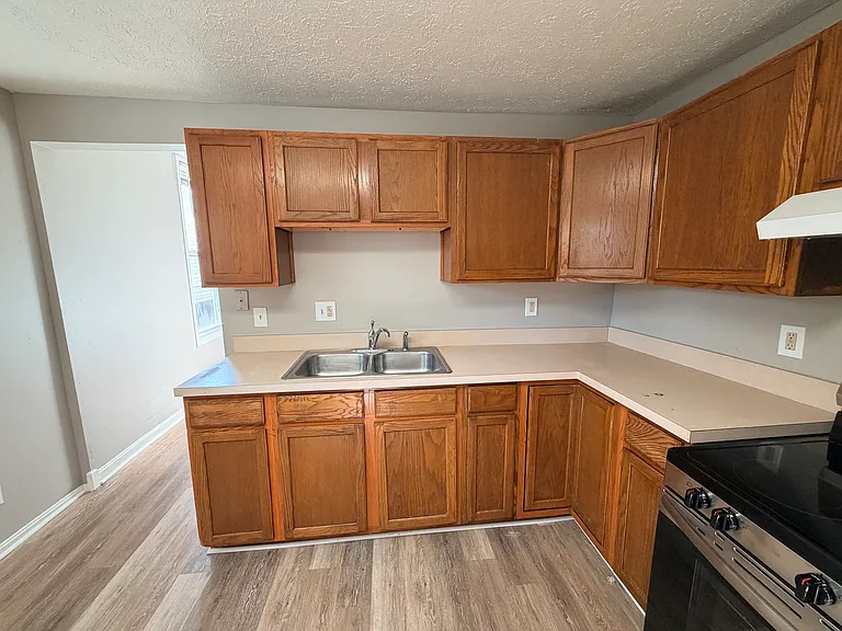 1307 E Market St #1 — Photo 5