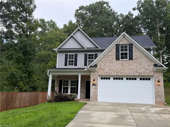 5445 Foxdale Dr, Winston Salem, NC 27103