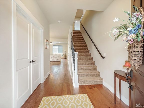 3rd image of 18828 Greenwood Pl E