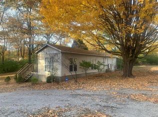 2 Sassafras Dr, Glen Carbon, IL 62034
