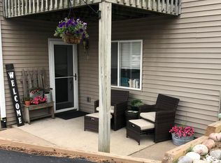 4155 Mallard Ct APT 3, Bettendorf, IA 52722