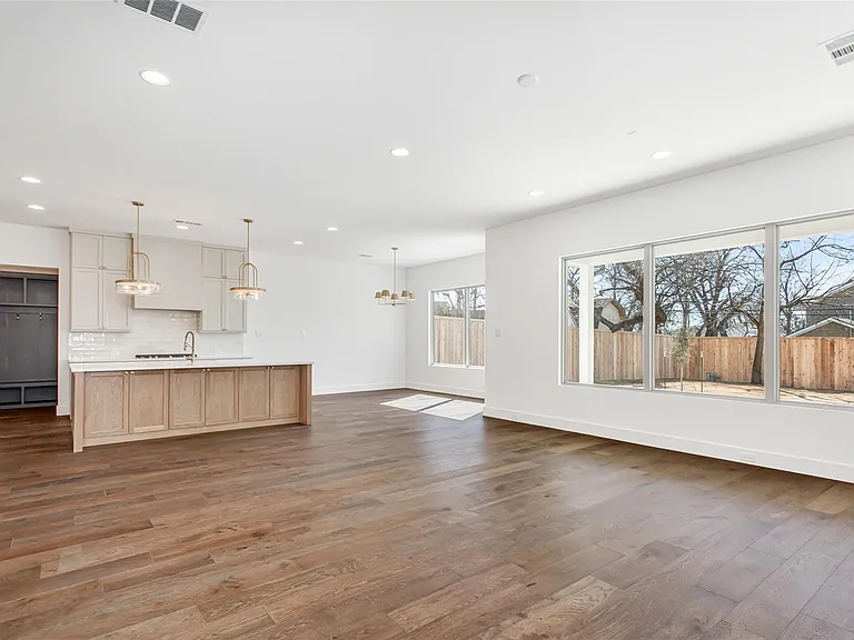 1107 Mount Auburn Ave — Photo 14