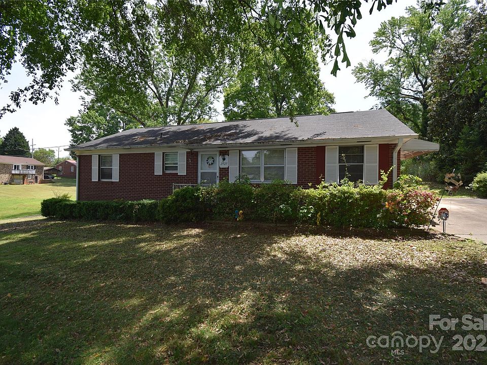 1st image of 2427 Rhyneland St