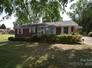 2427 Rhyneland St, Gastonia, NC 28054
