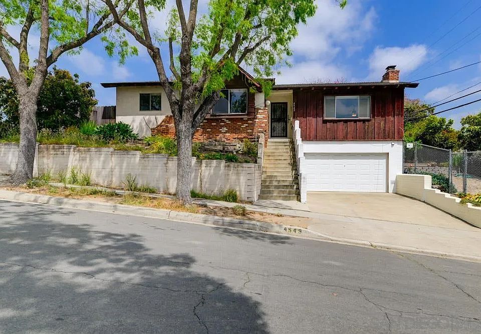 1st image of 4549 Laco Dr