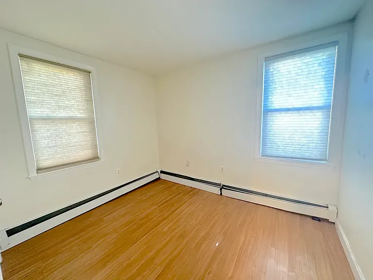 46 Cork St #1 — Photo 7