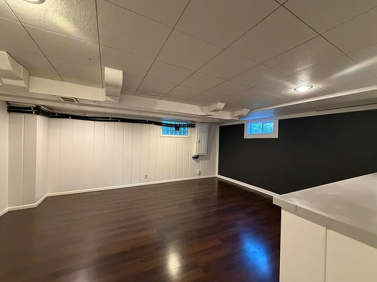 924 N Union Ave — Photo 33