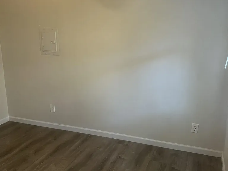 6339 Malcolm Dr — Photo 5