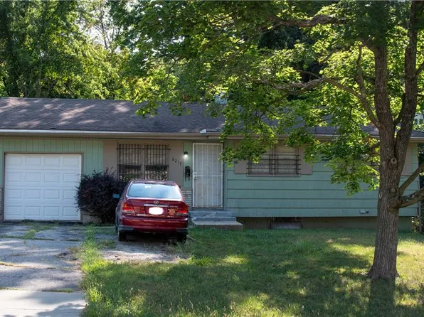 8217 Flora Ave, Kansas City, MO 64131