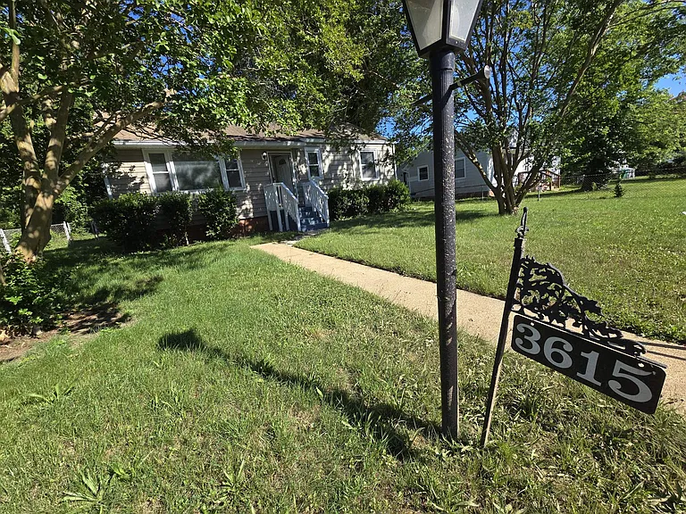 3615 Ammons Ave — Photo 4