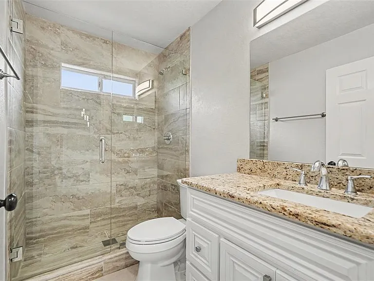 11504 Wellman Dr — Photo 16