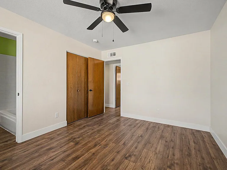 5133 W McNeil St — Photo 24