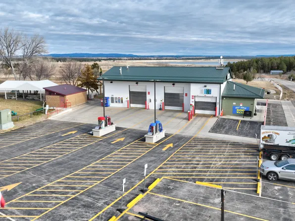 226 Pine Haven Rd, Moorcroft, WY 82721