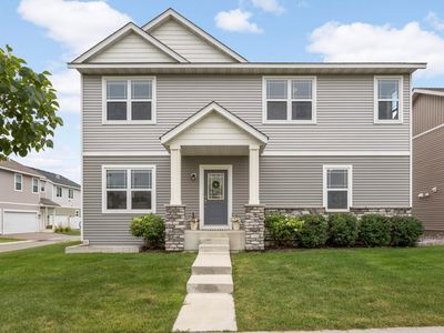 2744 Clover Ridge Dr, Chaska, MN, 55318
