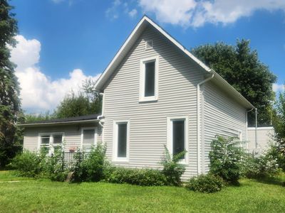 555 S Madison St, Nappanee, IN, 46550