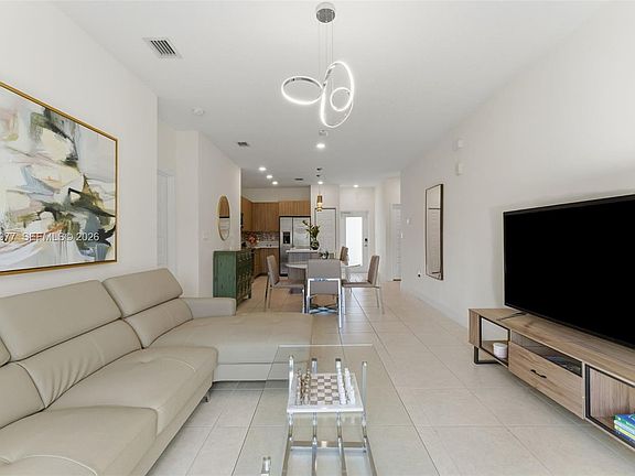 4th image of 8301 NW 41st St #B-407