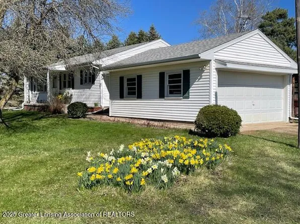2745 Wildcat Rd, Saint Johns, MI 48879