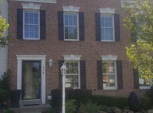 938 Montclair Dr, Coraopolis, PA 15108