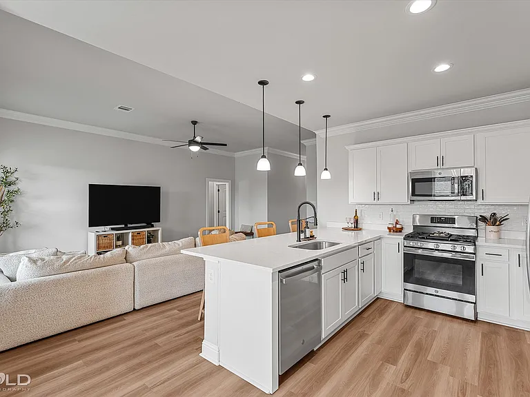 24 Venecia Ct — Photo 20