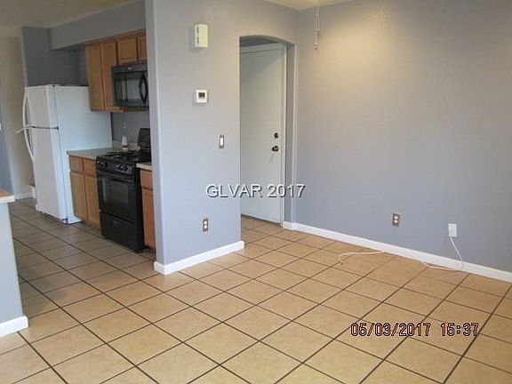 5th image of 9914 Keephills St #0