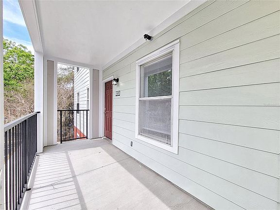 5th image of 2360 SW Archer Rd APT 505