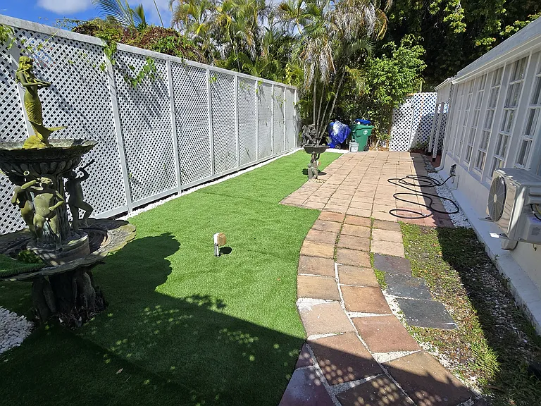 1901 SW 2nd Ave #2 — Photo 11