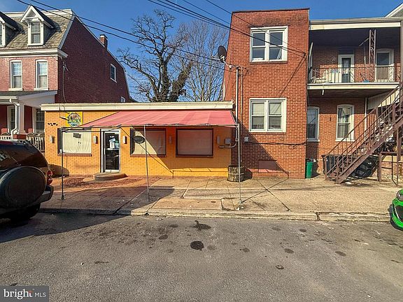 3rd image of 352 E New St