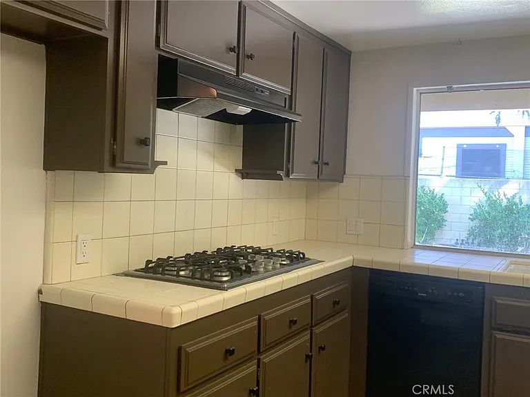 2114 Forbes Ave — Photo 11