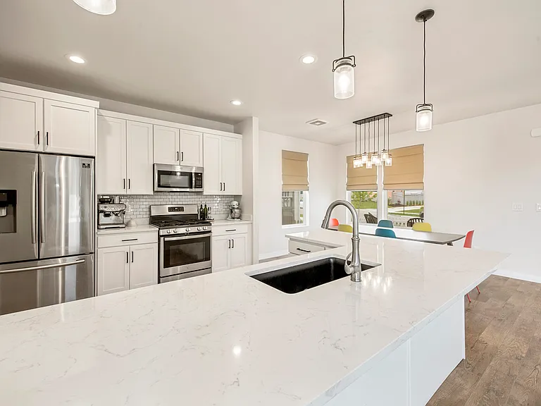6353 W Sunrise Field Dr — Photo 8