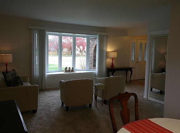 3rd image of 14555 Valley View Ct