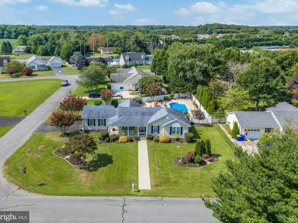 18442 Linden Ln, Lewes, DE 19958