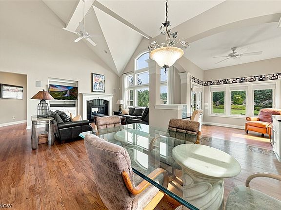 5th image of 4240 Saint Annes Ct