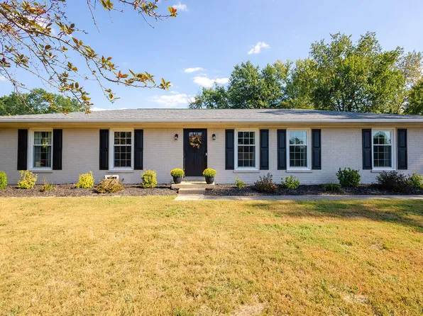 181 Peachtree Rd, Versailles, KY 40383