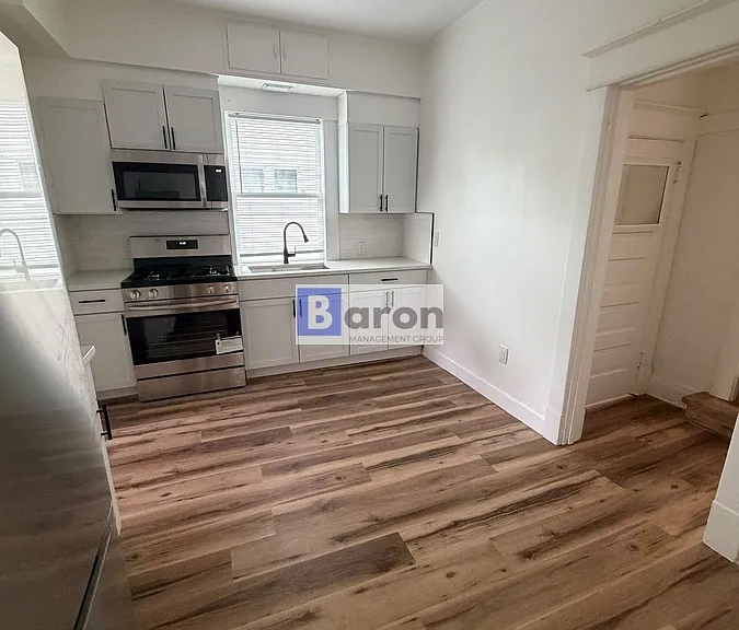 1145 Portage Ave — Photo 12