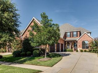 1910 Meadows Ave, Argyle, TX 76226