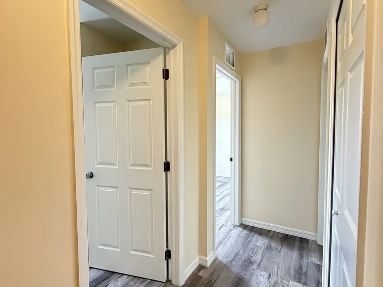 1019 SE 11th St #3 — Photo 10