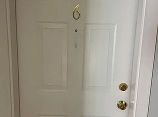 96 Hammond St #6, Bangor, ME 04401