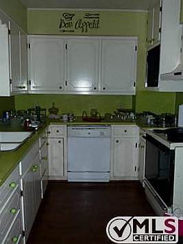 5th image of 3701 Meadowbrook Dr