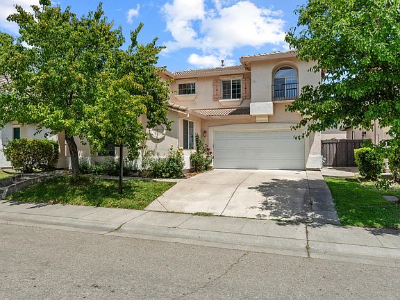 3rd image of 12 Grand Canyon Ct