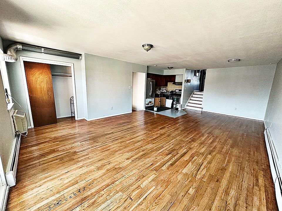 1st image of 8320 15th Ave #3F