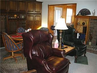 5th image of 1740 Collins Dr