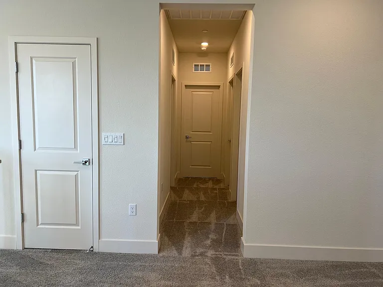 5312 Hinton Dr — Photo 32